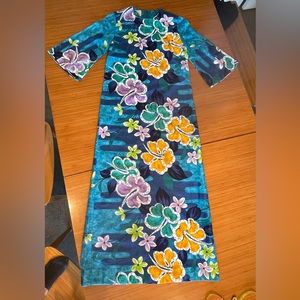Vintage Hawaiian dress brand “Reef” size XS
